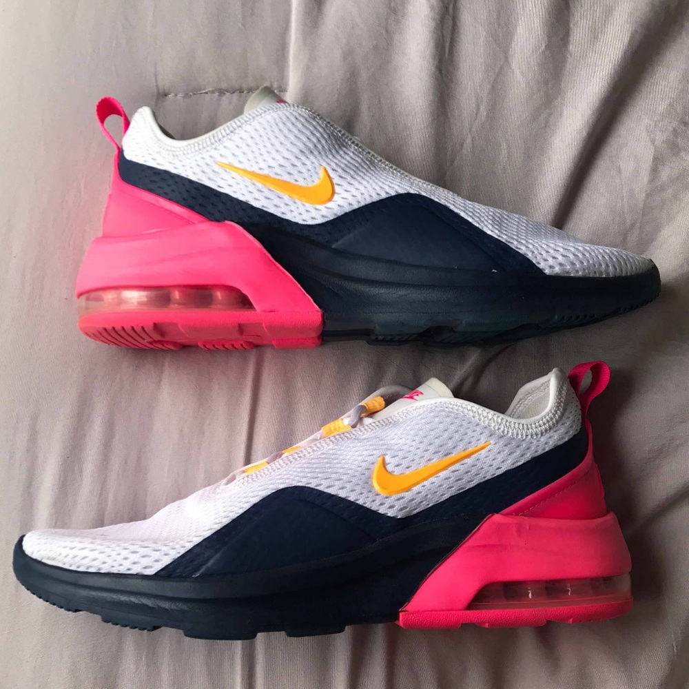 Nike Air Max Motion 2